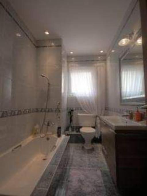 Private Room In A Modern Apartment With Pool And Sea View San Pawl il-Baħar Eksteriør bilde